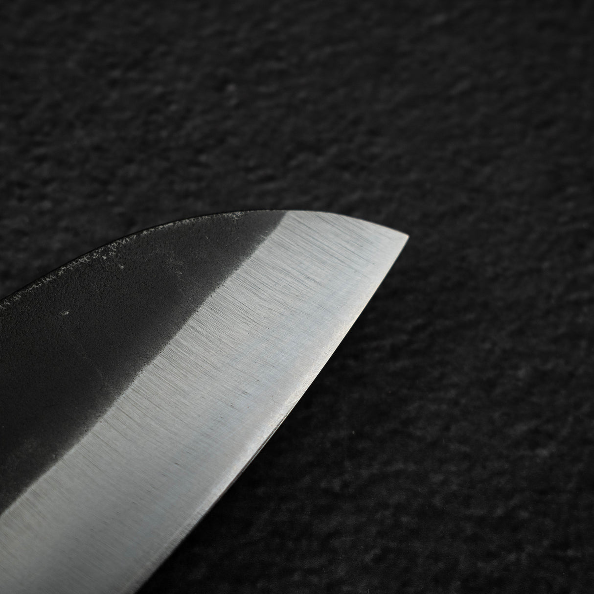 하츠코코로 아오키타에 청2강 쿠로우치 산토쿠(다용도칼) 165mm 블랙 차카테 핸들