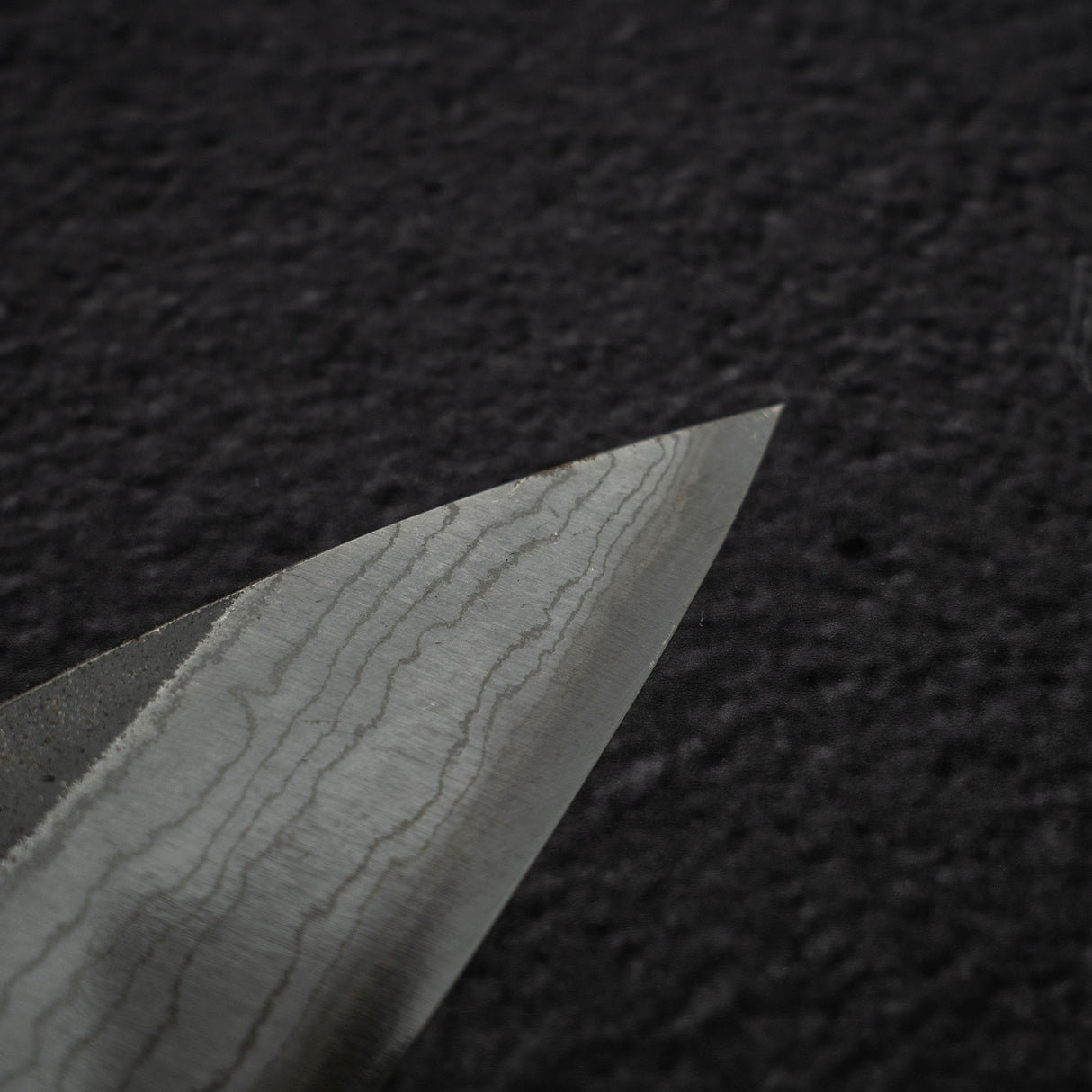 Hatsukokoro Kumokage Blue 2 Kurouchi Damascus Gyuto 210mm Black Chacate Handle