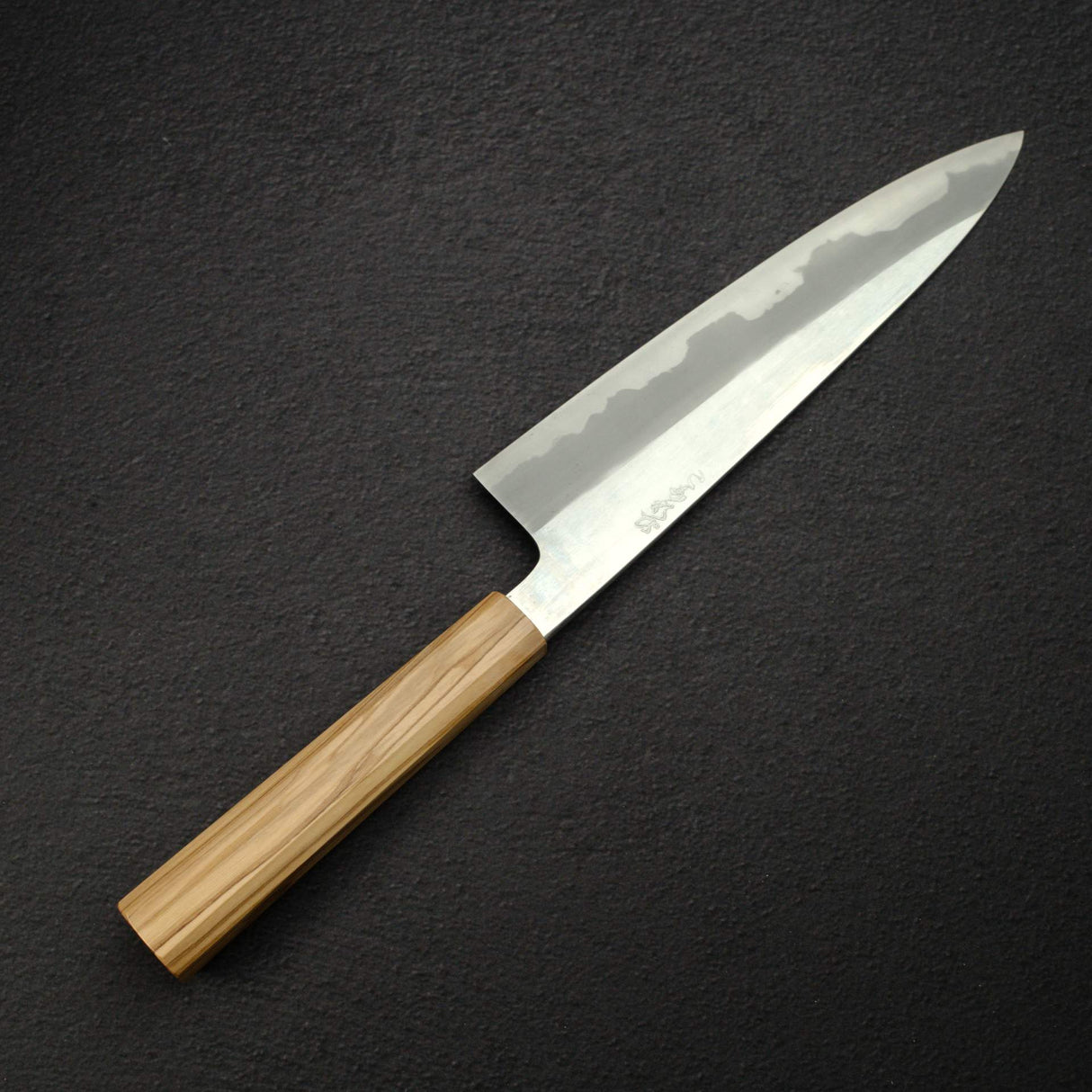 하츠코코로 코모레비 청2강 혼카스미 규토(셰프나이프) 210mm 가드 포함
