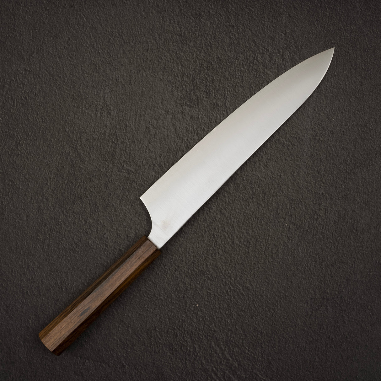 하츠코코로 하야부사 슈퍼청지 미가키 규토(셰프나이프) 240mm 블랙 차카테 핸들