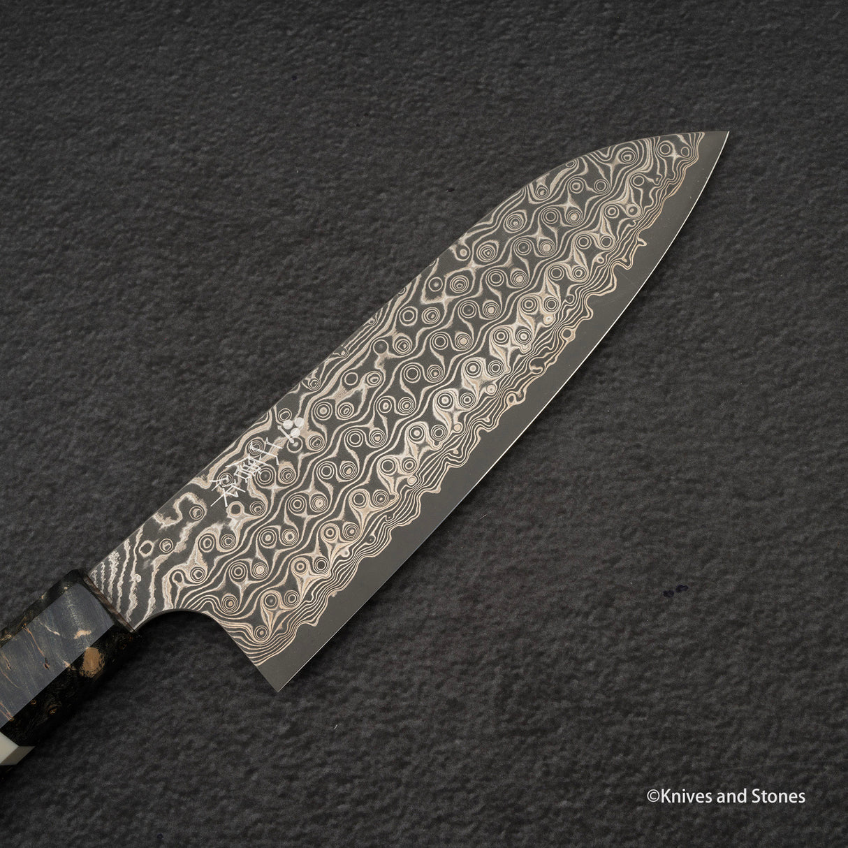Nigara Anmon SG2 Raindrop Damascus Santoku 170mm Birch (暗紋)