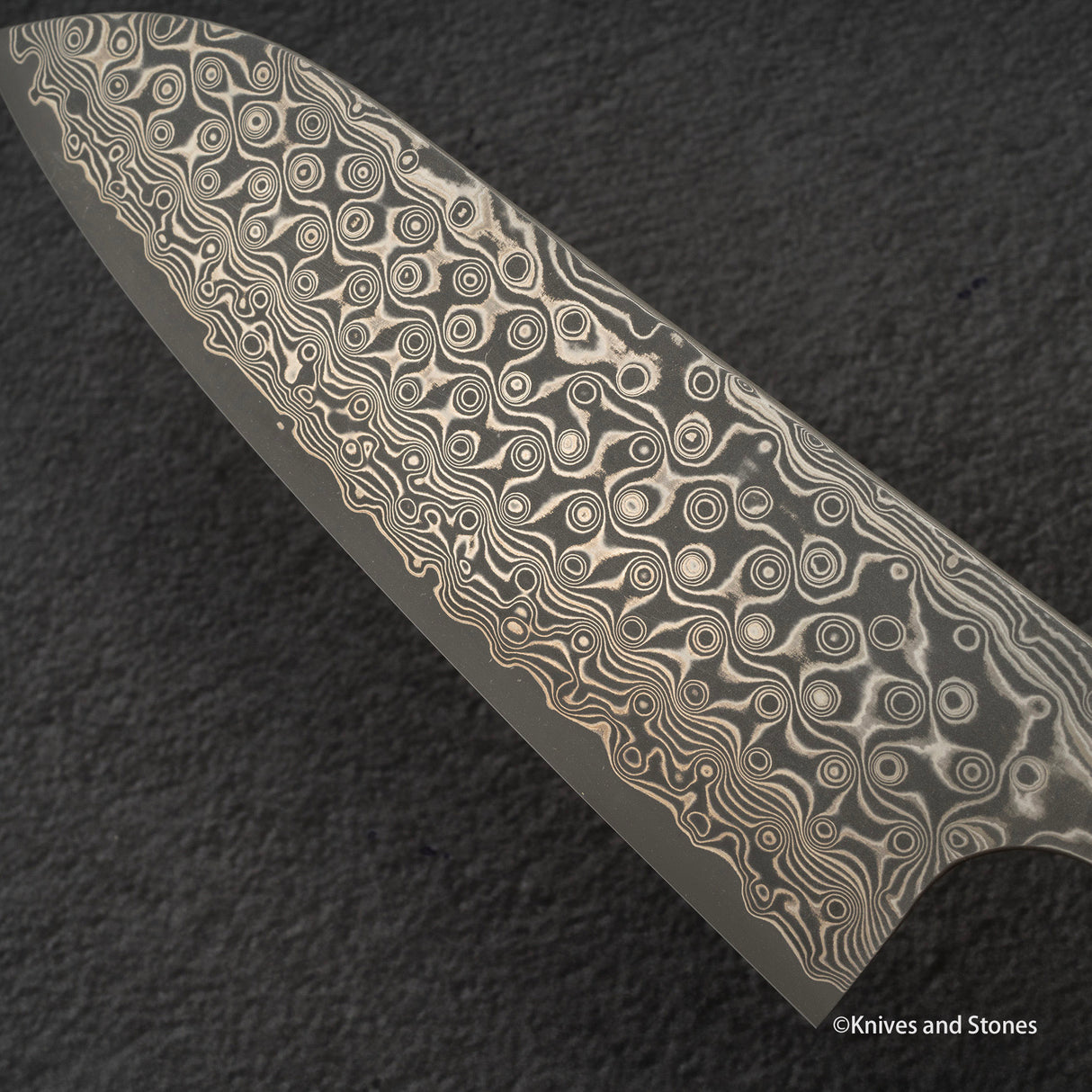 Nigara Anmon SG2 Raindrop Damascus Santoku 170mm Birch (暗紋)