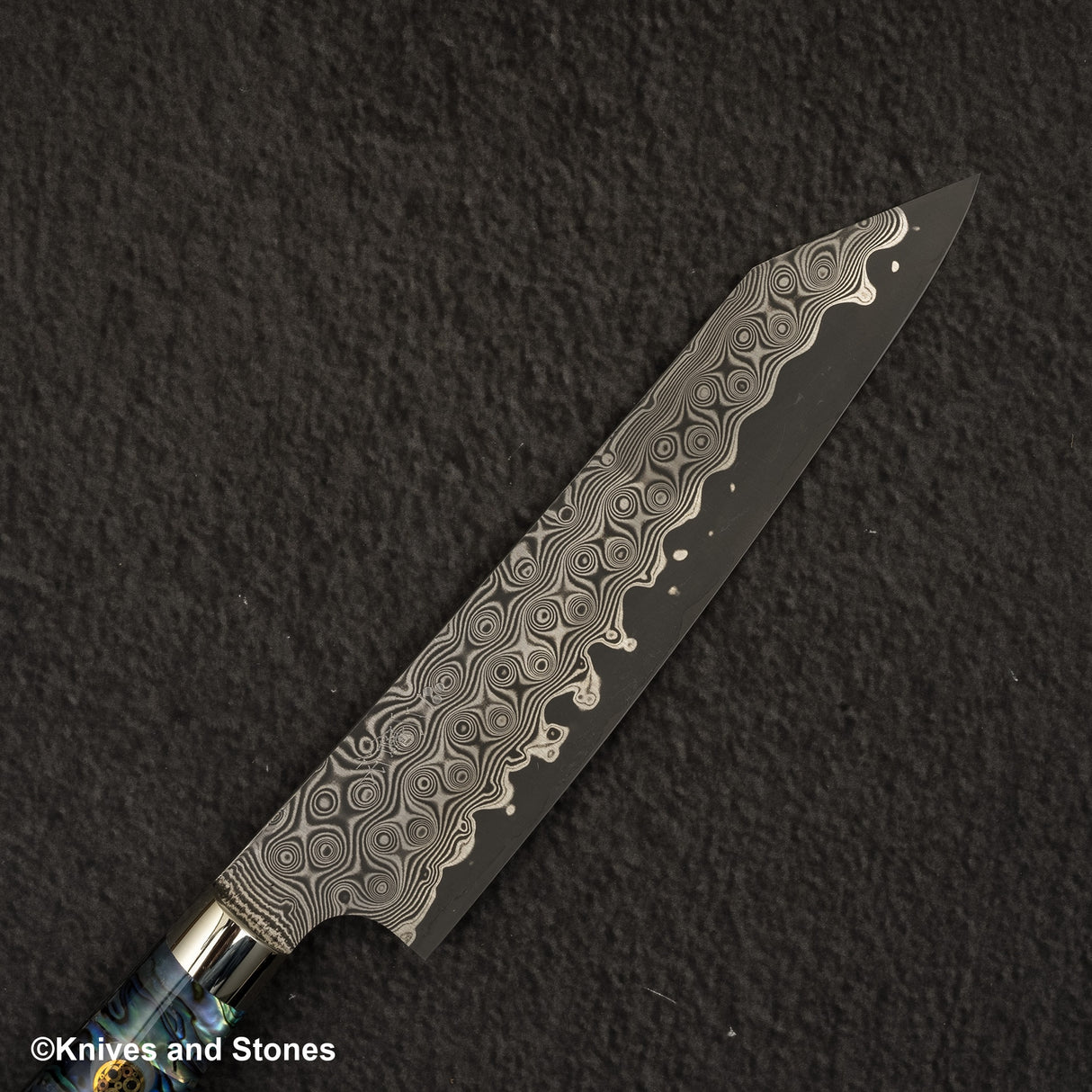 Nigara Anmon (暗紋) SG2 Raindrop Damascus K tip Petty 150mm Mother-of-Pearl Inlay Handle