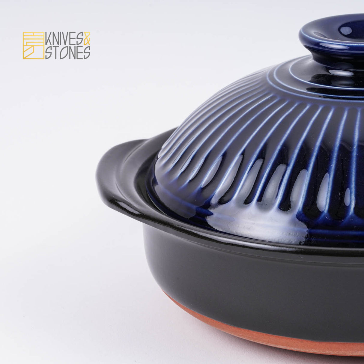 Japanese Do Nabe (Clay Pot) - Ginpo Blue Chrysanthemum