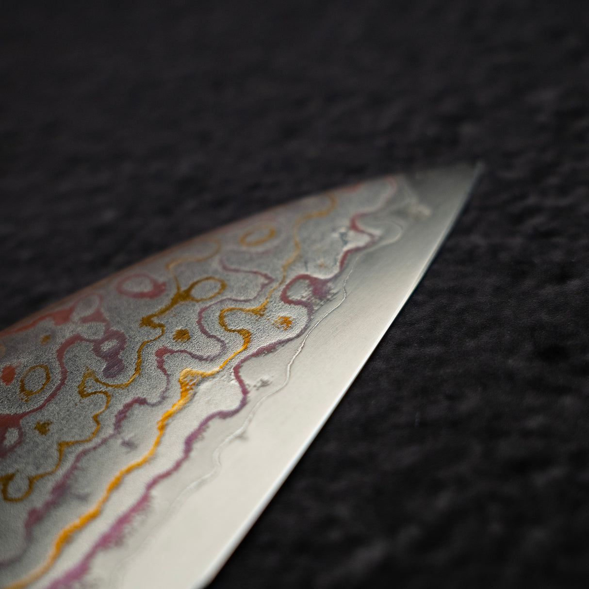 초심 하츠코코로 쿠자쿠 V-Toku-2 레인보우 다마스커스 규토(셰프나이프) 210mm 퍼플