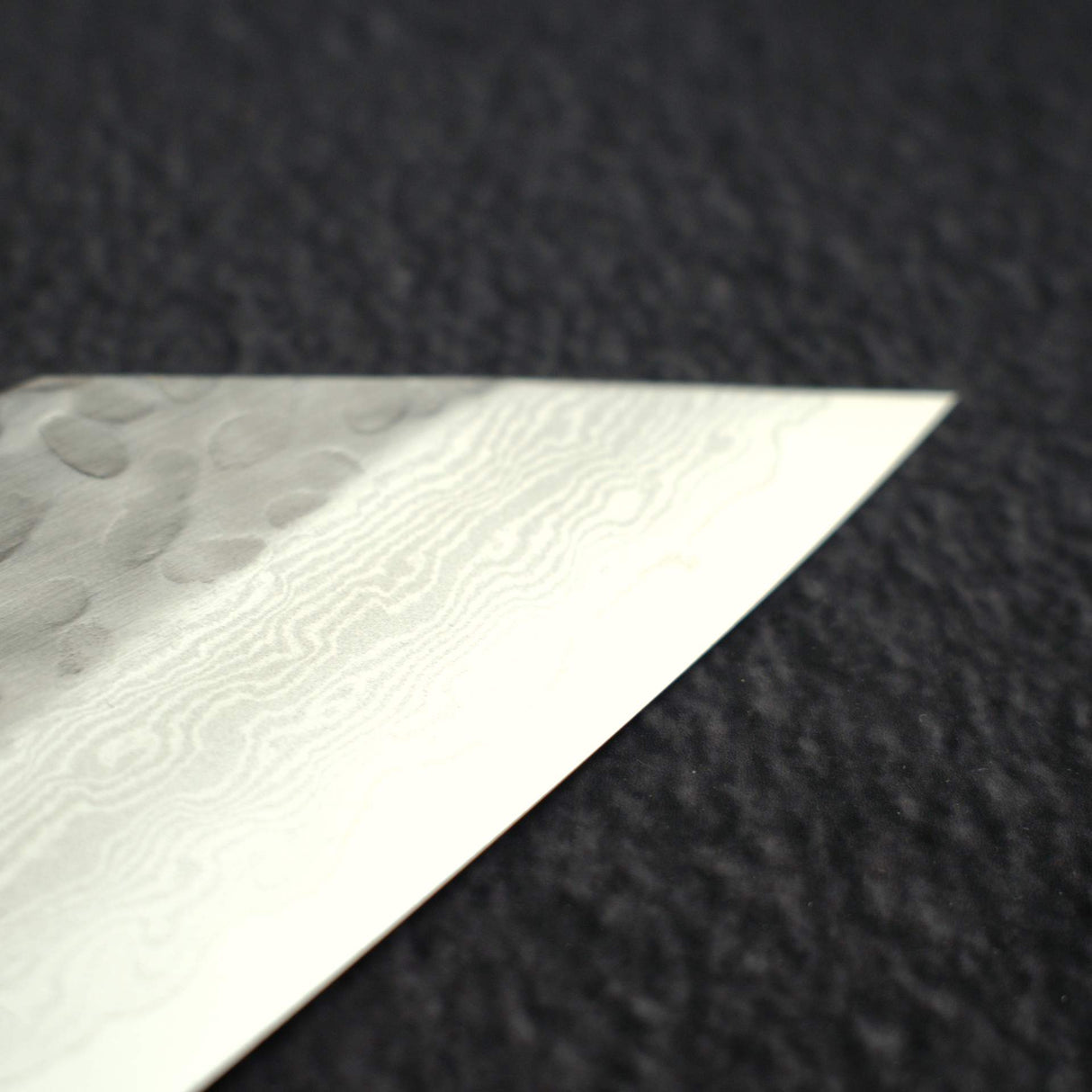 Sakai Takayuki VG10 Kengata (K-tip) Gyuto 190mm 33 Layer Hammered Damascus