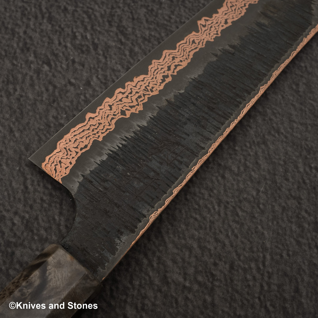 Hatsukokoro x Nigara Yorokobi SLD Copper Tsuchime Damascus Bunka 180mm Birch Handle