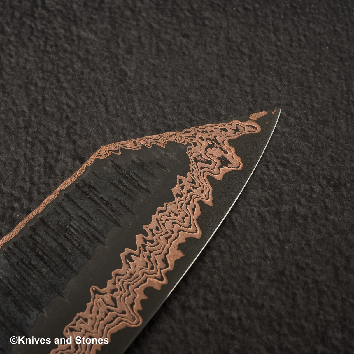 Hatsukokoro x Nigara Yorokobi SLD Copper Tsuchime Damascus Bunka 180mm Birch Handle
