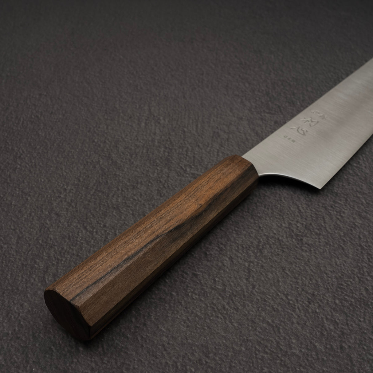 하츠코코로 하야부사 슈퍼청지 미가키 규토(셰프나이프) 240mm 블랙 차카테 핸들